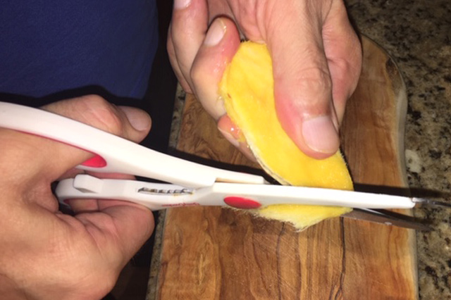 How to cut mango seed pod